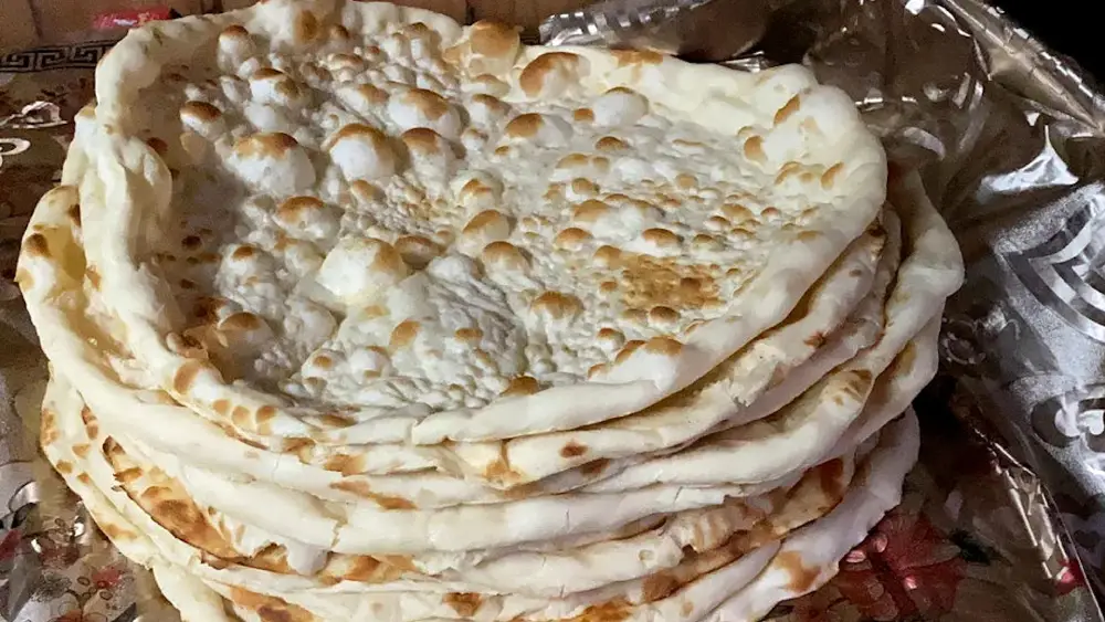 پخت نان در فر