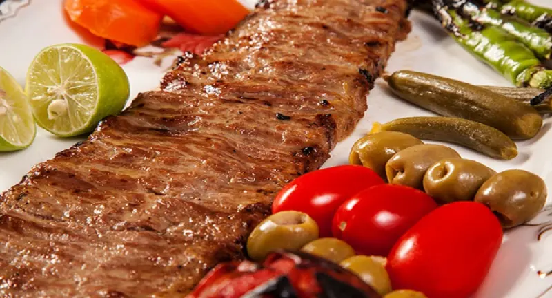 طرز تهیه کباب برگ در فر 